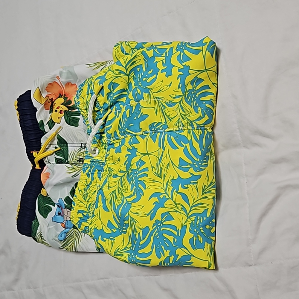 Boys swimtrunks NWOT